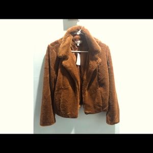 Women’s Faux Fur Coat/Jacket